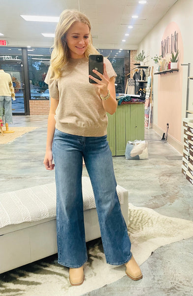 Comfort Wide Leg Jeans