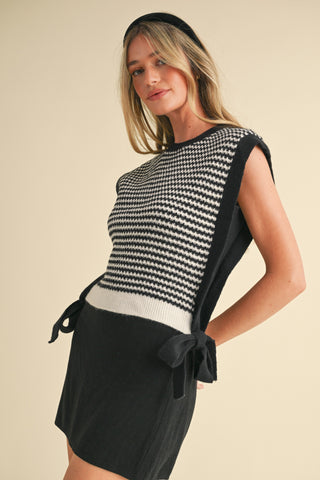 Chic Stripes Tie Vest